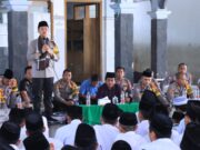 Kapolres Bojonegoro Sowan ke K.H Anwar Zahid Img 20231230 Wa0009