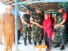 Tinjau Sasaran TMMD 120 Kodim Bojonegoro, Tim Wasev Mabesad Bagikan Sembako Img 20240528 Wa0046