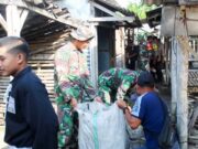Bersama Warga, Satgas TMMD 120 Kodim Bojonegoro bersih-bersih Area Pasar Taji Mediacahayabaru.id Orbitnasional.com 7