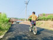 Melihat Kegembiraan Anak-anak Dusun Tawaran Bersepeda di Jalan Aspal Hasil TMMD 120 Kodim Bojonegoro Img 20240605 Wa0020