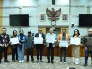 Tak Masuk Akal, Majelis Hakim Pengadilan Negeri Surabaya Bebaskan Terdakwa Pembunuh Dini Sera Afrianti Mediacahayabaru.idorbitnasional.combojonegorotimes.id 6 Copy 842x561