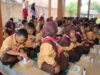 Mobil Cinta Polres Nganjuk Bagikan 100 Kotak Makan Siang Untuk Siswa-Siswi SDN Mediacahayabaru.id Orbitnasional.com Bojonegorotimes.id 166