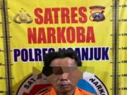 Polres Nganjuk Ungkap Peredaran Pil Dobel L di Payaman, Dua Tersangka Diamankan Img 20241209 Wa0033