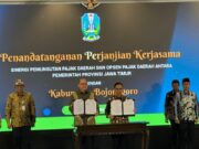Penanda Tanganan Perjanjian Kerjasama Antara Pemprov dan Pemkab, Pemkot se- Jatim Mediacahayabaru.id Orbitnasional.com Bojonegorotimes.id 215