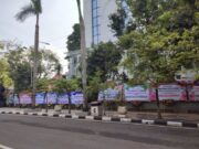 Pelantikan Bupati dan Wakil Bupati Bojonegoro: Ratusan Karangan Bunga Menghias Jalan Seputaran Gedung Pemkab Img 20250221 Wa0016