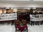 Pasal Ambigu, Ratusan Mahasiswa dan Aktivis Deklarasi Tolak RUU Kejaksaan Img 20250222 Wa0001