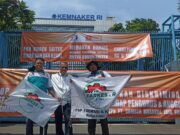 Ratusan Buruh Gruduk Kemenaker, Ada 6 Tuntutan Img 20250312 wa0015