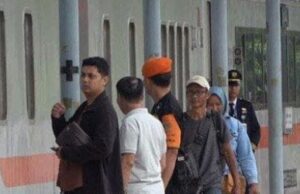 Stasiun Kereta Api di Lamongan Membludak, Penumpang Capai Ribuan Img 20250325 wa0047