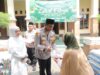 Pemberian Zakat Fitrah oleh Polres Kediri Kepada Masyarakat Img 20250329 wa0001