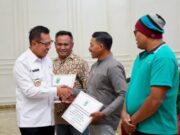Wali Kota Batu Dorong Ketahanan Pangan Lewat Bimtek Produktivitas Jagung: Petani Dapat Bantuan Puluhan Ton Img 20250430 wa0045