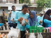 Ratusan Penjual Rengkek Dapat Bantuan Rp1 Juta, Bupati Turun Tangan Belanja Img 20250524 wa0049