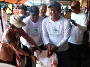 Wahono dan Nurul Bersihkan Pasar, Sungai Bareng Warga Bojonegoro Img 20250605 wa0059