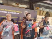 Geng Copet Perempuan Beraksi di Swalayan Kediri Tertangkap Img 20250613 wa0047