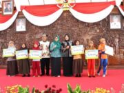 Pesan Haru Ketua PKK Bojonegoro di Hari Anak: Kami Tumbuh Bersamamu Nak 556ca081 f7ce 4a36 b836 9a3d56b8a542