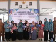 Cantika Wahono Ajak Warga Bojonegoro Mandiri Ekonomi Lewat Gerakan Ayam Petelur 5e65c11a bbd7 4e5f 8a39 f9f000a5fe5c