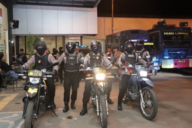 418d9ca3 0115 4047 9f9e 72fb52102a75