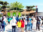 Kompak, Warga Dayukidul Bojonegoro Rayakan HUT RI dengan Jalan Sehat dan Hiburan Rakyat 5528e837 057d 4ac5 88ec 61d569bf52c4