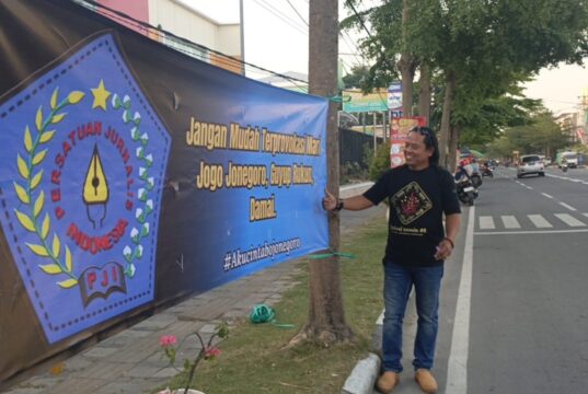PJI Bojonegoro Pasang Puluhan Banner Himbauan: Jogo Jonegoro, Ajak Warga Tidak Mudah Terprovokasi 809e39ed cc22 46f7 a251 063edc9b76f1