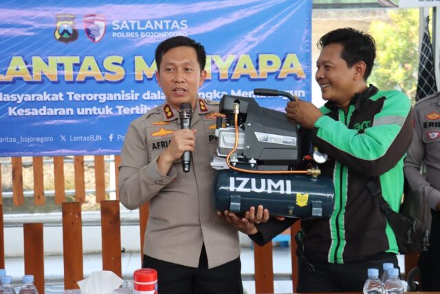 085187ef-04a0-4ff5-97f4-d4d22761951f 085187ef 04a0 4ff5 97f4 d4d22761951f