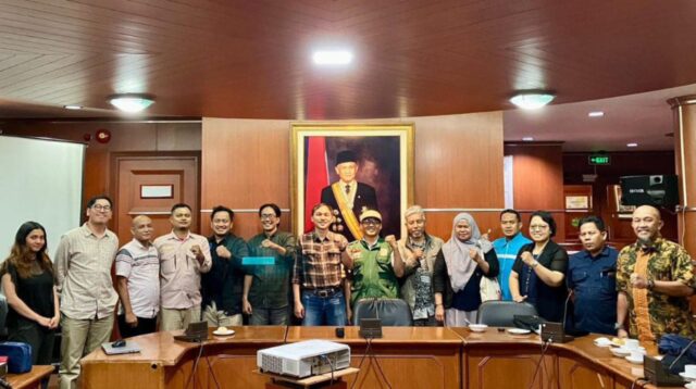 823d8d01-b676-4349-b601-b8b14d6a186c 823d8d01 b676 4349 b601 b8b14d6a186c