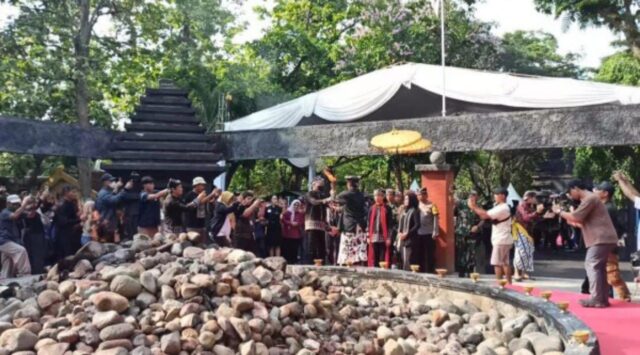 c2bbf9eb-4f1b-41c1-9ba3-59fe83300826 C2bbf9eb 4f1b 41c1 9ba3 59fe83300826