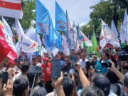 Ratusan Buruh Kepung Balai Kota, Desak Gubernur Jakarta Soal UMP IMG 20251117 WA0033 copy 1280x863