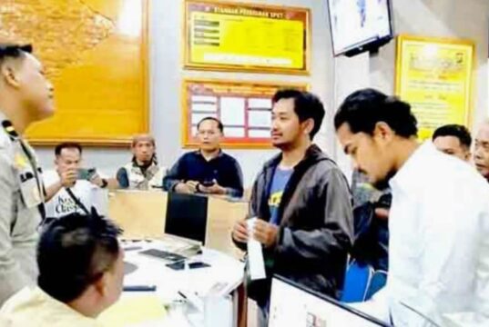 Puluhan Wartawan Ngawi Laporkan Oknum Penghalang Tugas Pers IMG 20251206 WA0025