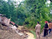 Longsor Terjang Desa Clebung Bubulan Bojonegoro, Dapur Warga Hancur IMG 20251207 WA0021