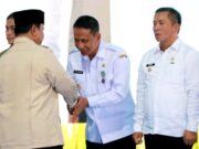 Bojonegoro Bersinar di Panen Raya Nasional, Bupati Terima Satyalancana Wira Karya dari Presiden IMG 20260107 WA0019