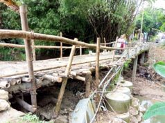 3 Bulan Terputus, Jembatan Bojonegoro Lamongan Diganti Anyaman Bambu IMG 20260124 WA0042