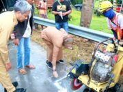 Sering Dilintasi Truk Besar, Jalur Jembatan TBB Bojonegoro Akhirnya Dipasang Portal IMG 20260202 WA0036