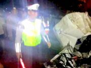 Malam Mencekam di Babat Lamongan, Mobil Penumpang Tertabrak Kereta Api IMG 20260205 WA0015