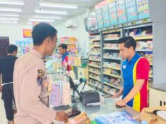 Indomaret Jadi Sasaran Patroli Polsek Gondang Bojonegoro, Warga Diingatkan Kunci Mot IMG 20260210 WA0043