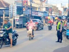 Polisi Siaga Setiap Pagi, Polsek Kedungadem Bojonegoro Amankan Siswa dan Atur Lalin IMG 20260217 WA0018