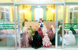 Suasana Haru dan Khusyuk, Terawih Perdana di Bayemgede Kepohbaru Bojonegoro Disambut Antusias Warga IMG 20260218 WA0035