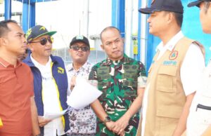 Dampingi Deputi BNPB, Dandim Pastikan Penanganan Banjir Lamongan Dipercepat IMG 20260221 WA0019