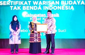 Diserahkan Gubernur Khofifah, Tradisi Gresik Naik Kelas Nasional IMG 20260223 WA0011