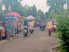 Ramadhan Datang, Pasar Wanar Lamongan Berubah Jadi Lautan Manusia Berburu Takjil IMG 20260301 WA0027
