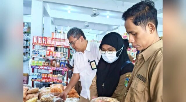 Produk Label Tak Lengkap dan Kemasan Rusak Ditemukan Saat Sidak di Kediri IMG 20260304 WA0035