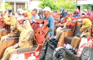 Konvoi Becak Listrik Hiasi Jalanan Bojonegoro, Hadiah Spesial Presiden untuk Rakyat IMG 20260312 WA0012