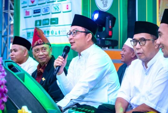 Tradisi Unik Gresik, Kolak Ayam Sanggring 501 Tahun Masih Dijaga Warga Gumeno IMG 20260314 WA0023