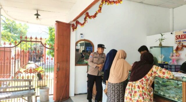 Ramadan dan Jelang Lebaran, Polisi Kapas Bojonegoro Awasi Ketat Toko Emas IMG 20260316 WA0010