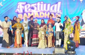 Street Muslim Fashion Show Bojonegoro Meriah, Jalanan Disulap Jadi Catwalk Ramadan IMG 20260318 WA0051