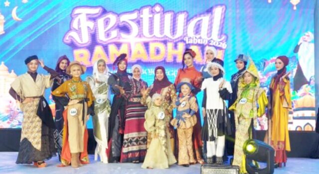 Street Muslim Fashion Show Bojonegoro Meriah, Jalanan Disulap Jadi Catwalk Ramadan IMG 20260318 WA0051