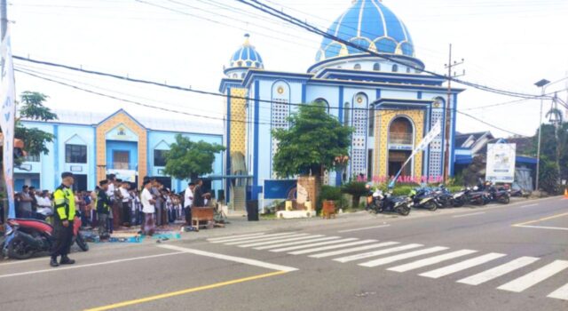 Pengamanan Total, Polisi Pastikan Sholat Id di Baureno Bojonegoro Aman Terkendali IMG 20260321 WA0077