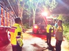 Sopir Truk Ayam Celaka di Jalan Hutan Bubulan Bojonegoro, Polisi Ungkap Fakta IMG 20260324 WA0023