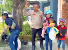 Motor Rusak di Tengah Jalan, Pemudik Ini Ditolong Polisi Lamongan Sampai Rumah Bojonegoro IMG 20260326 WA0032