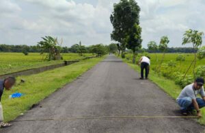 Dana BKKD dan ADD Bercampur, Proyek Aspal Desa Bakung Jadi Sorotan Jaksa Shotcom IMG 20260309 WA0014