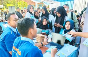 Mini Jobfair Bojonegoro Ramai, Fresh Graduate Berburu Peluang Kerja IMG 20260403 WA0033