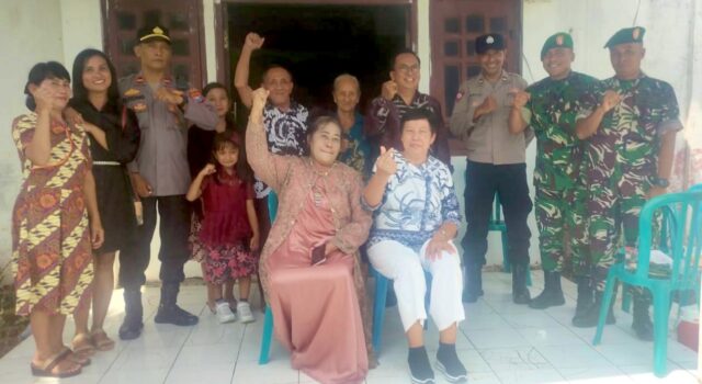 Tak Mau Kecolongan, Aparat Gabungan Jaga Ketat Gereja Ngimbang Lamongan Saat Paskah IMG 20260404 WA0026